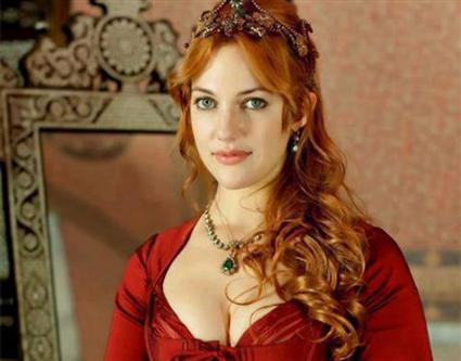 تعرّف على طفولة السلطانة "هيام"  